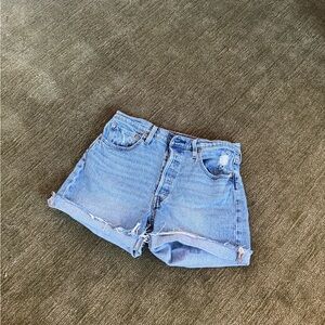 Women's Levi Denim Shorts size 32